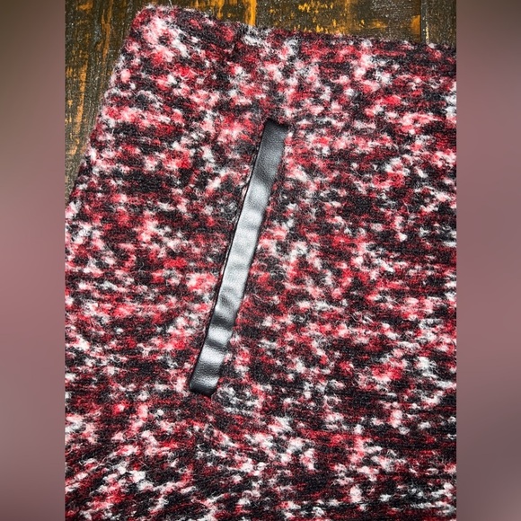 Ann Taylor Women's Red and Black Wool Skirt - Picture 2 of 5